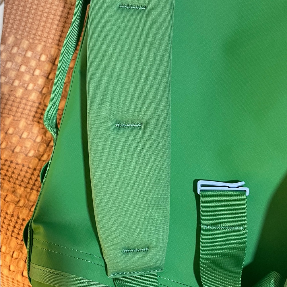 Baboon to the Moon Green Travel Bag. Update! - Picture 13 of 13